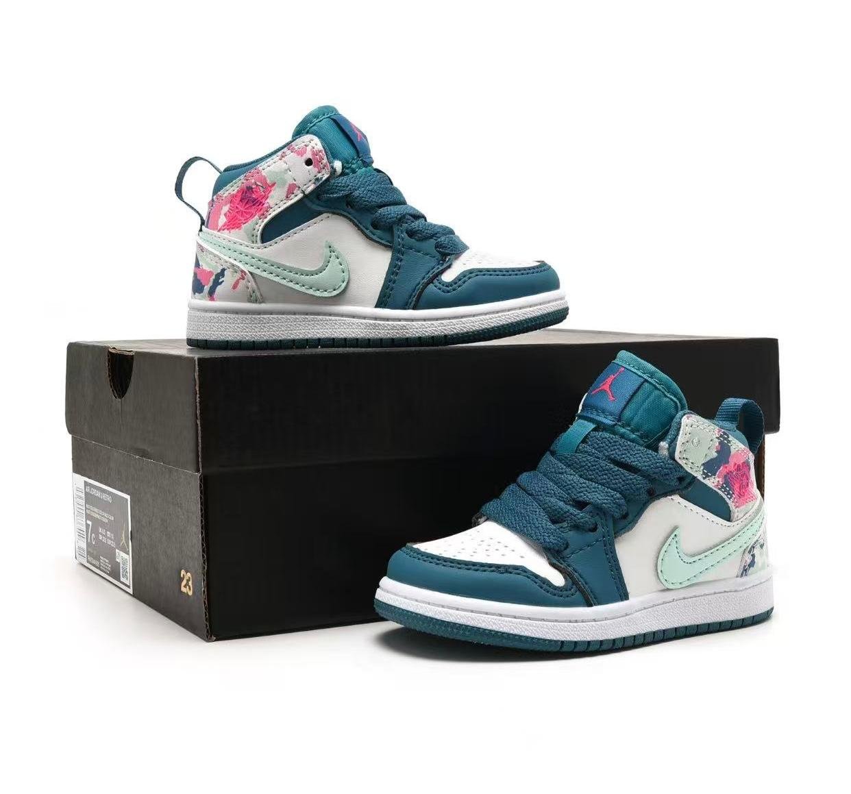 Air Jordan 1 Mid Green Abyss