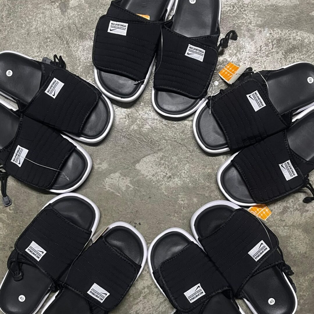 Sandalias Nike Benassi (BlackTela)