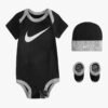 Conjunto Bebé Nike 3 Piezas (Body + Gorro + Zapatitos)
