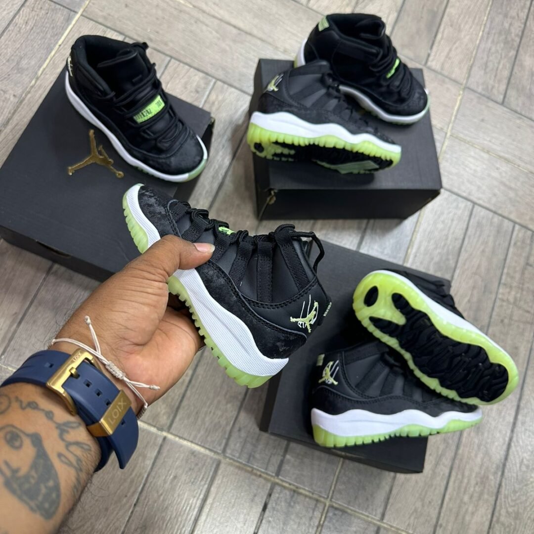 Jordan Air Jordan 11 Retro Low “Glow Green” Kids 👟💚