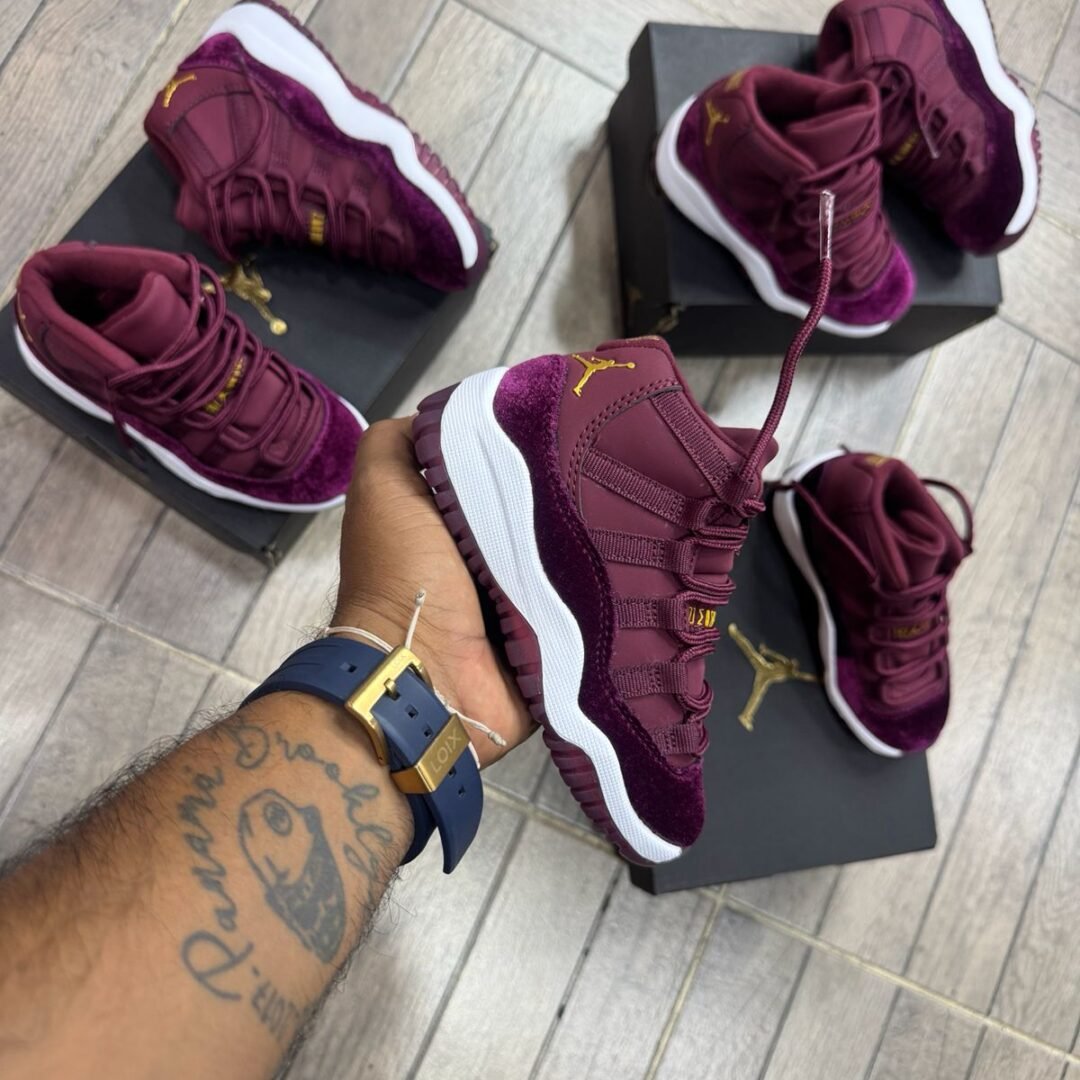 Jordan Air Jordan 11 Retro “Night Maroon” Kids 👟🍷