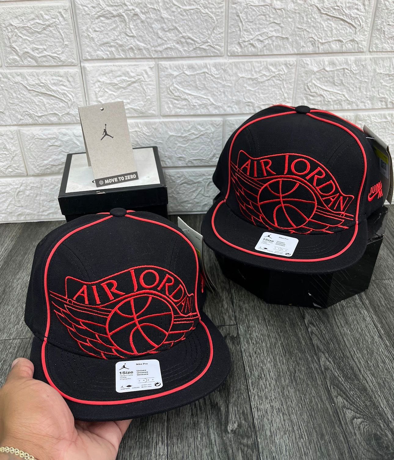 Gorra Air Jordan Wings Snapback ajustable negro-rojo🏀🧢