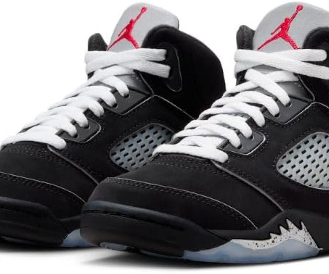 air jordan  "black metallic reimagined