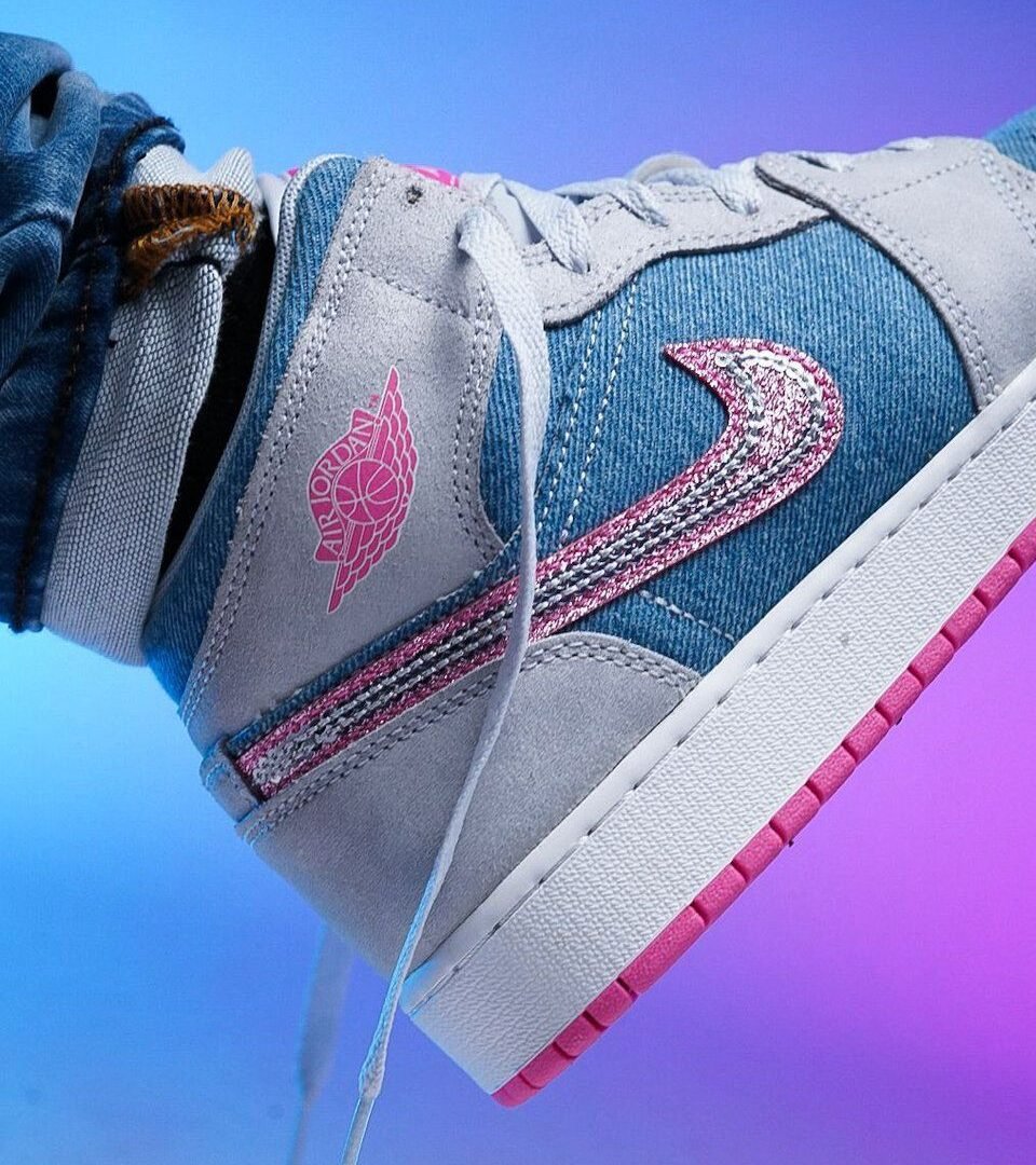 Alternative view of jordan 1 mid unisex altas  bliss/ping