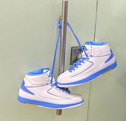 🔥 Nike Air Jordan 2 Retro White & Blue 🔥