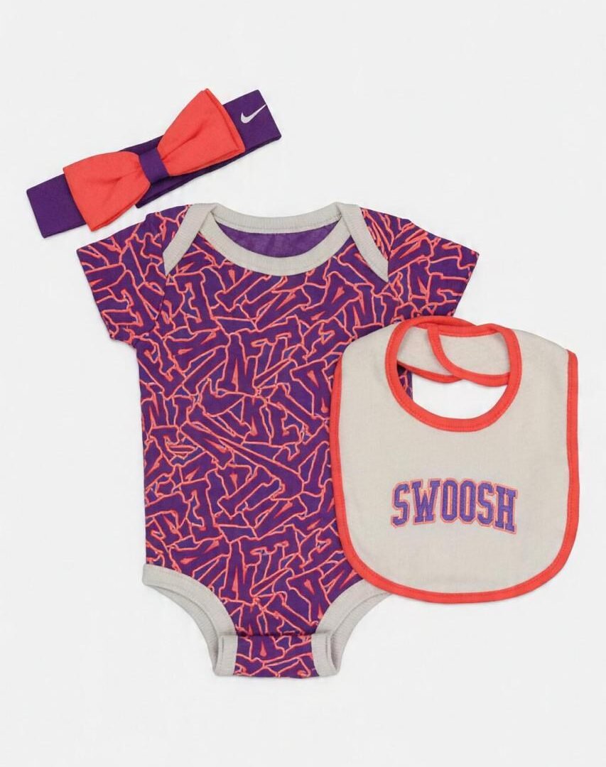 set nike 3-piece  0-6 meses