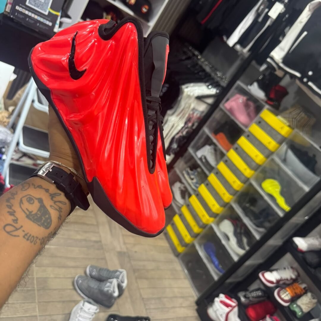 Alternative view of nike future bred  release date