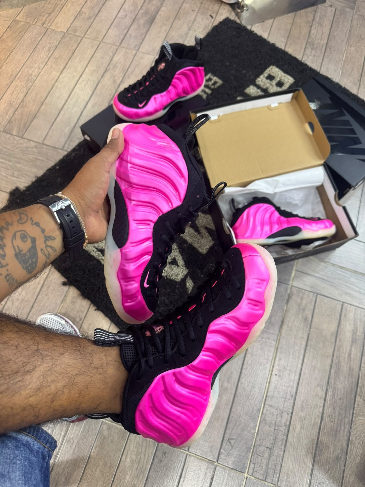 nike foamposite one polarised pink