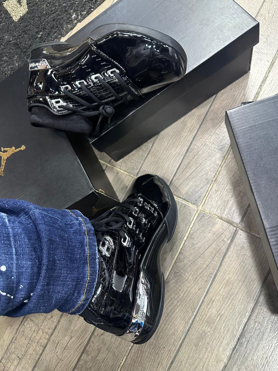 Air Jordan 17 Low ‘Black Chrome