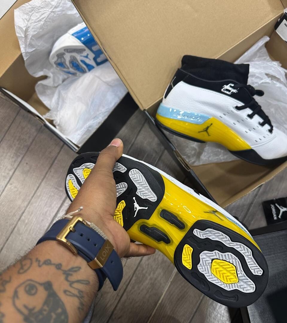 Alternative view of Air Jordan 17 Low “Lightning” Returns
